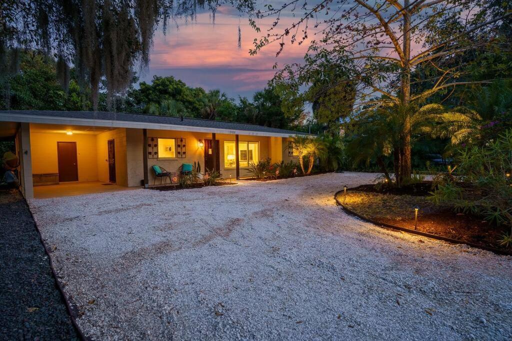 Beautiful Glam Mid-Century 1 Block From Sarasota Bay With Firepit Villa Eksteriør bilde