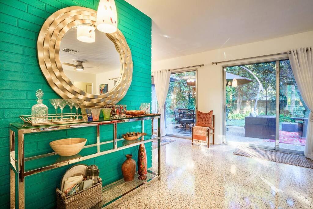 Beautiful Glam Mid-Century 1 Block From Sarasota Bay With Firepit Villa Eksteriør bilde